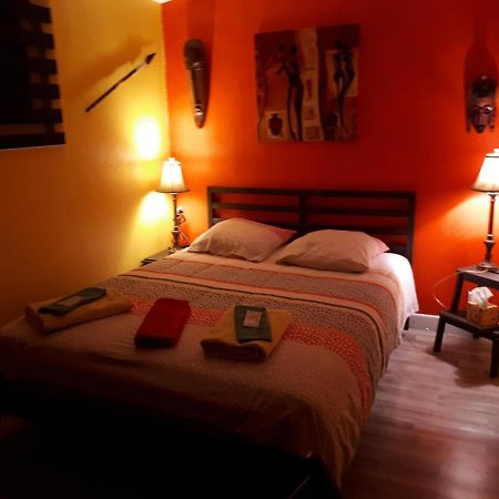Bed and Breakfast Chez Patricia & Denis Flassans-sur-Issole Экстерьер фото