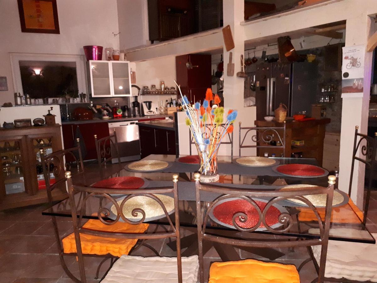 Bed and Breakfast Chez Patricia & Denis Flassans-sur-Issole Экстерьер фото